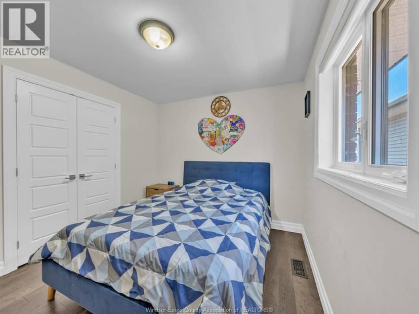 157 Townsview — photo 16 of 40