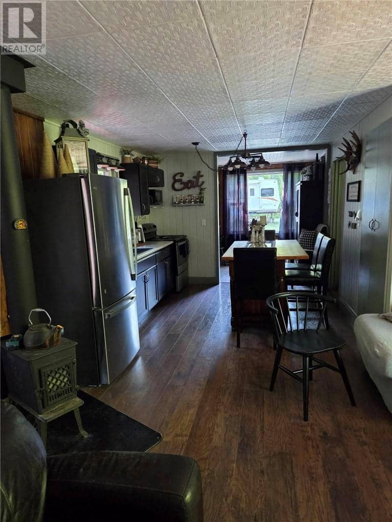 367 Main Street, Kagawong, photo 3