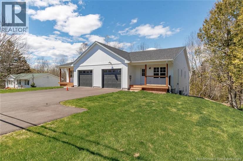 329 Hampton Road — photo 1 of 40