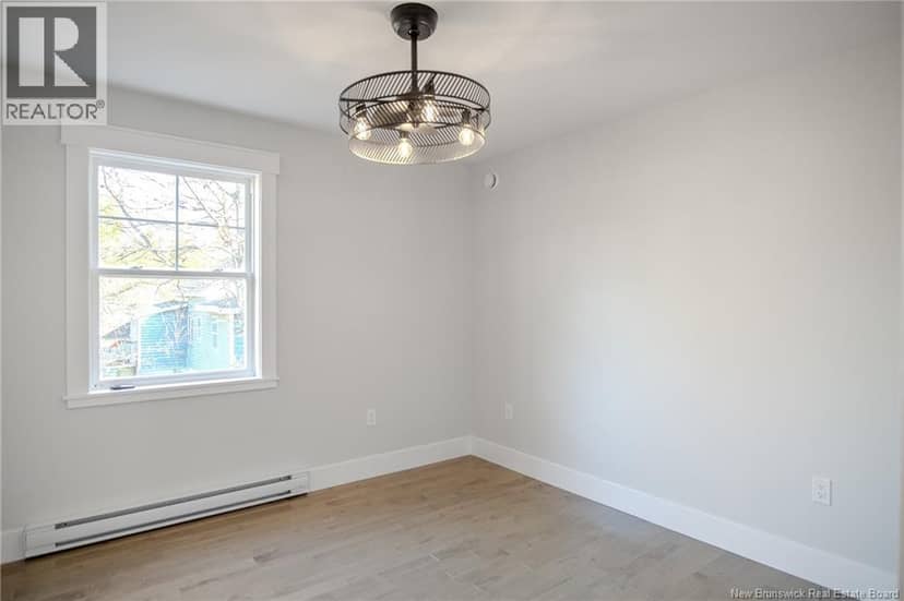 329 Hampton Road — photo 21 of 40