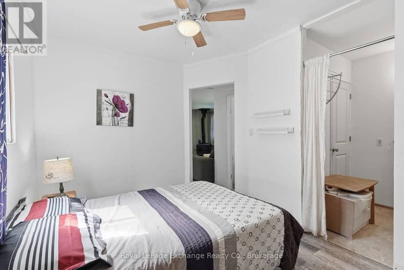 495144 Traverston Road — photo 18 of 40