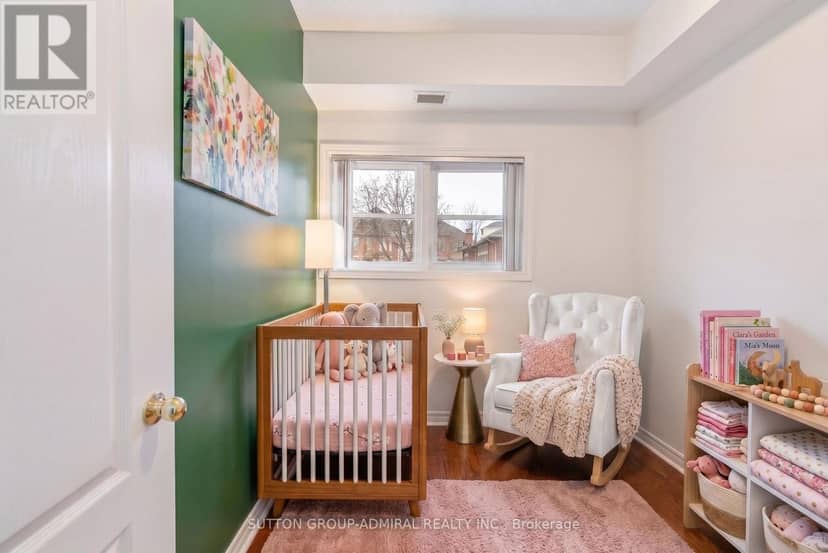 102 - 9944 Keele Street — photo 7 of 22
