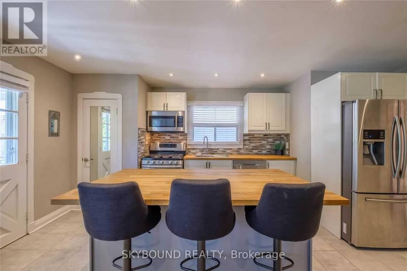 28 East 39th Street, Hamilton, photo 3