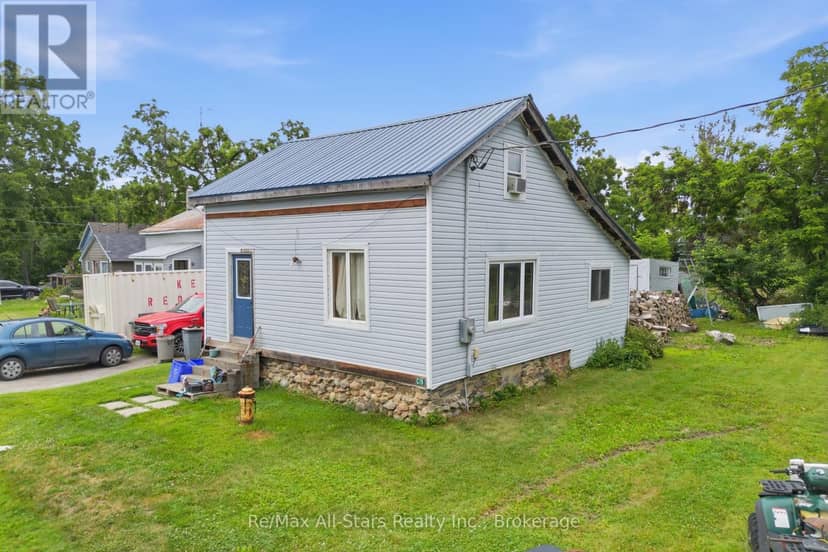 19 Christopher Street, Kawartha Lakes
