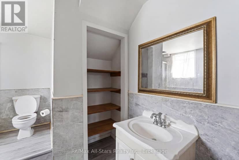 19 Christopher Street — photo 9 of 22