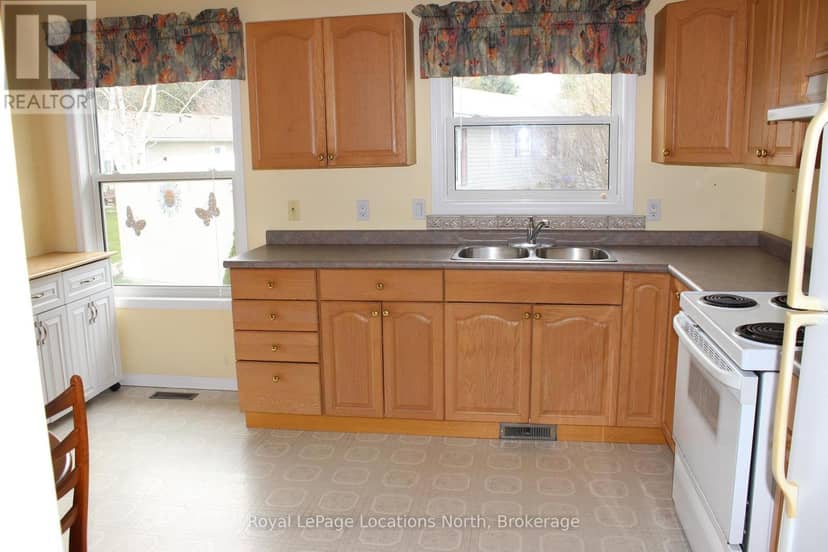 4 St James Place, Wasaga Beach, photo 8