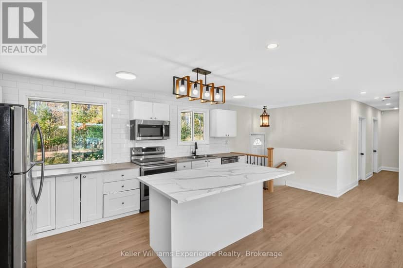 556 Champlain Road — photo 6 of 37