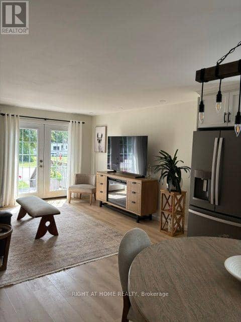 407 King Street — photo 3 of 20