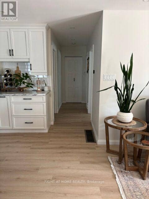 407 King Street — photo 6 of 20
