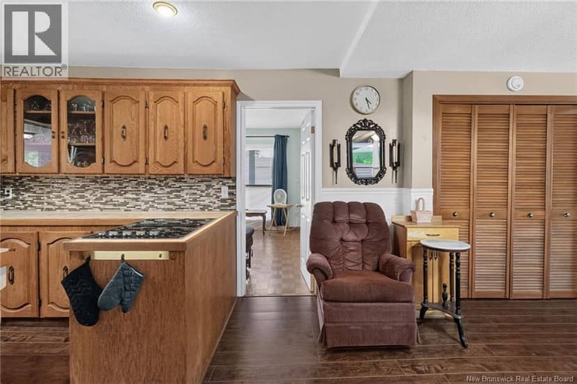 18 Atkinson Avenue — photo 11 of 40