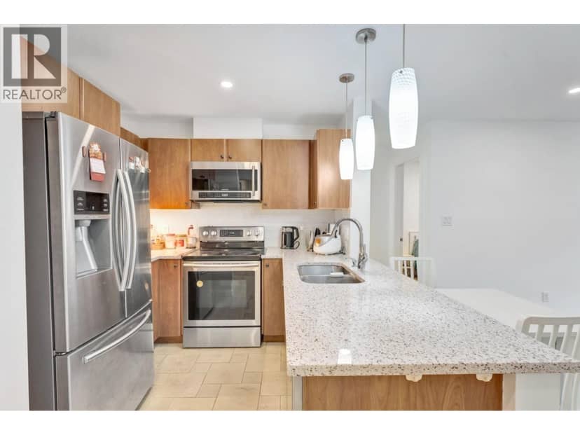 320 6508 DENBIGH AVENUE, Burnaby, photo 2