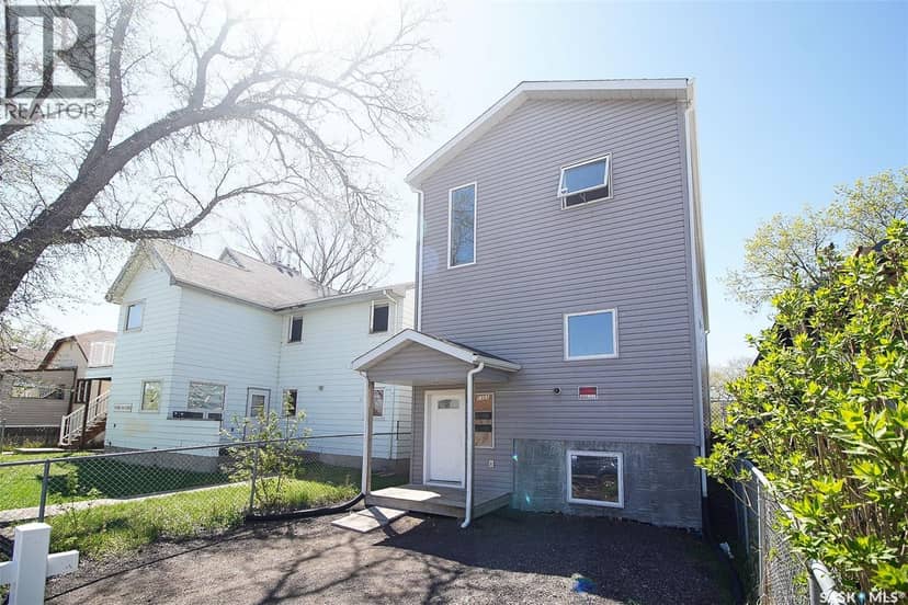 1352 Angus STREET — photo 4 of 40