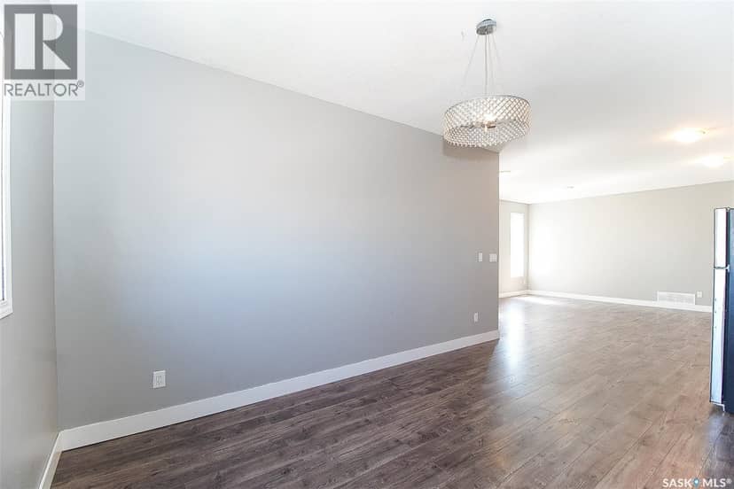 1352 Angus STREET — photo 22 of 40