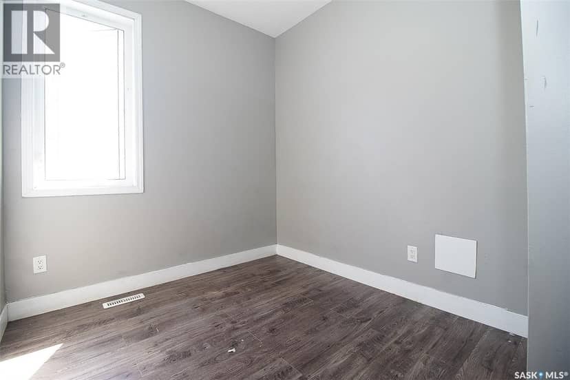 1352 Angus STREET — photo 31 of 40