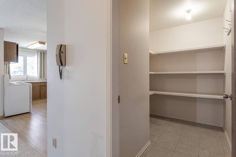 #302 11045 132 ST NW — photo 18 of 32