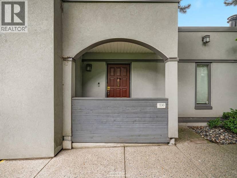 1330 W 7TH AVENUE, Vancouver, photo 2