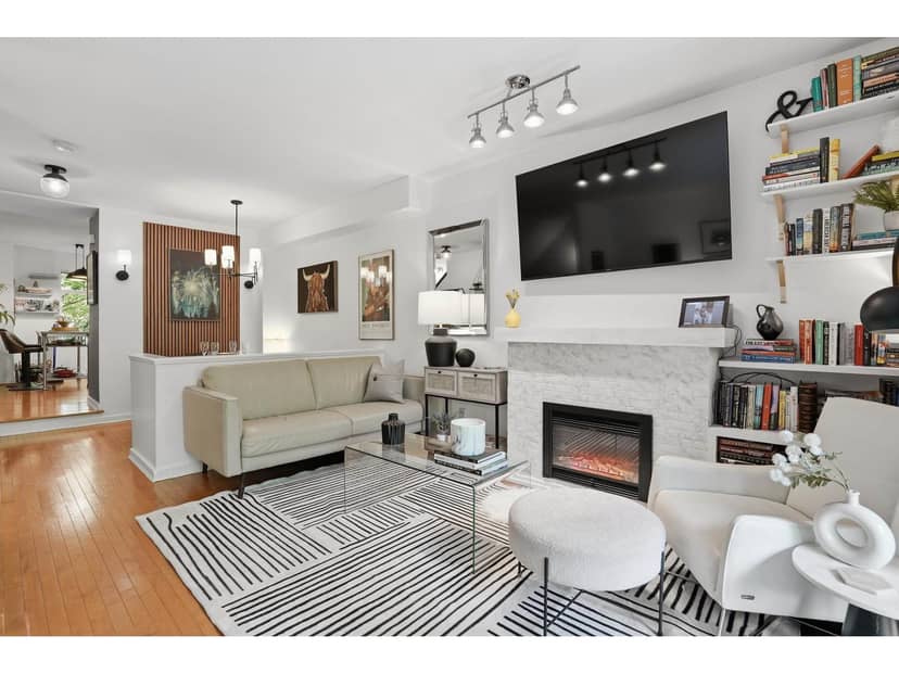 2 15233 34 AVENUE, Surrey, photo 2