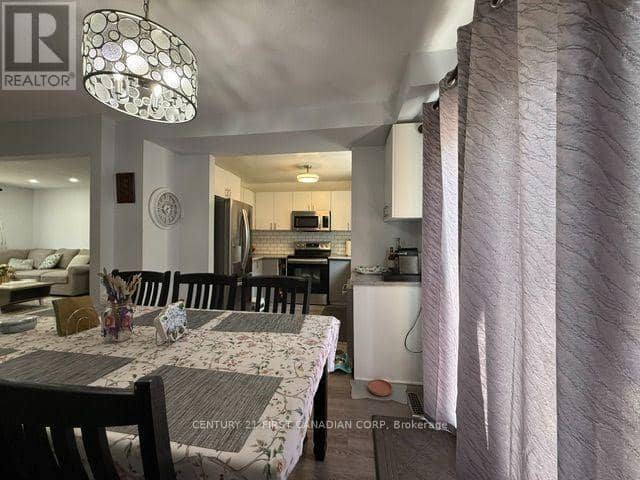42 - 1855 Aldersbrook Road W — photo 17 of 40