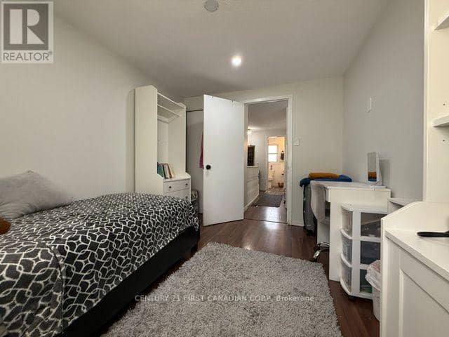 42 - 1855 Aldersbrook Road W — photo 32 of 40