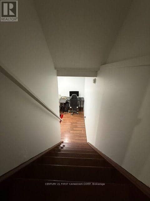 42 - 1855 Aldersbrook Road W — photo 35 of 40