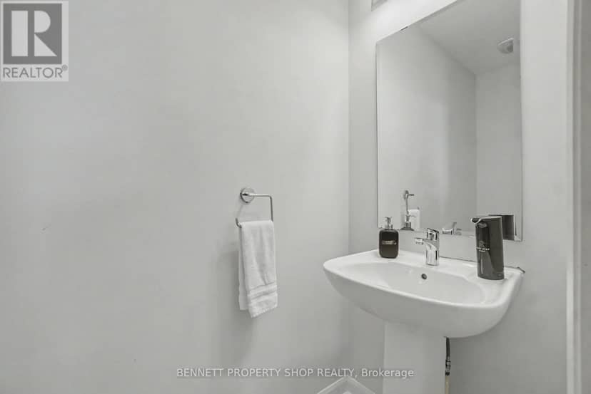 127 Attwell Private — photo 10 of 17