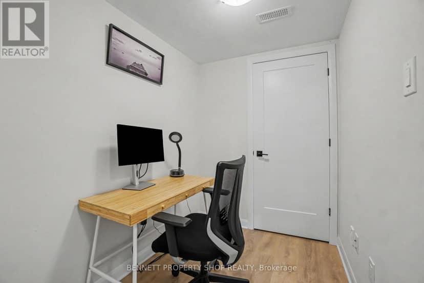 127 Attwell Private — photo 15 of 17