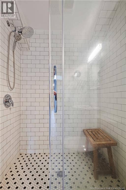 68-70 Arlington Drive — photo 24 of 40