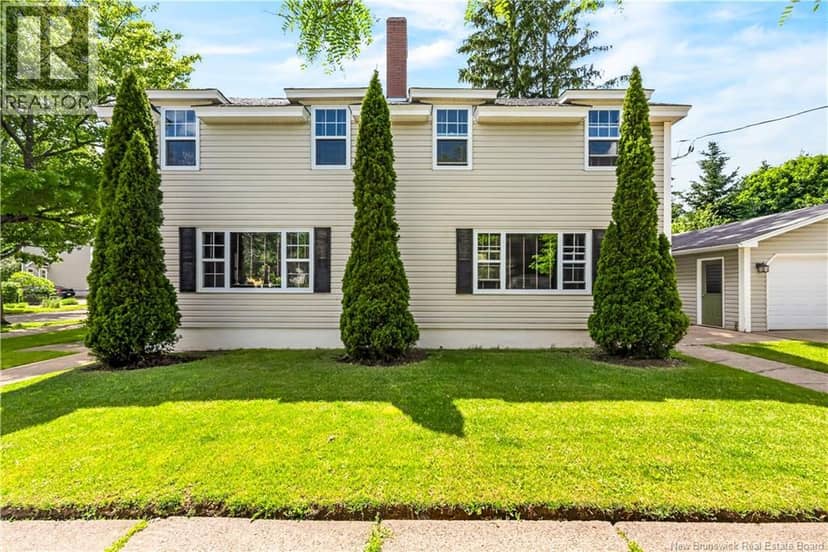 68-70 Arlington Drive — photo 1 of 40