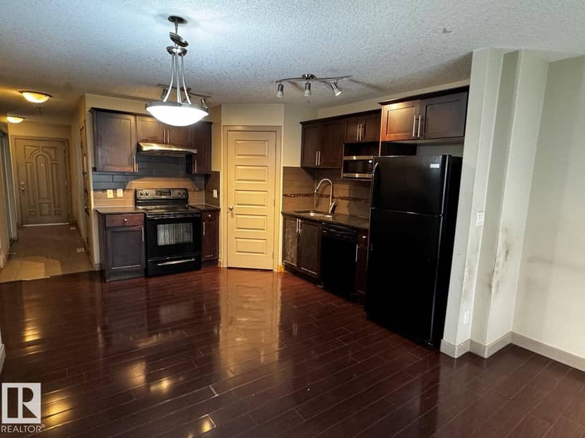 #6 1820 34 AV NW, Edmonton, photo 3