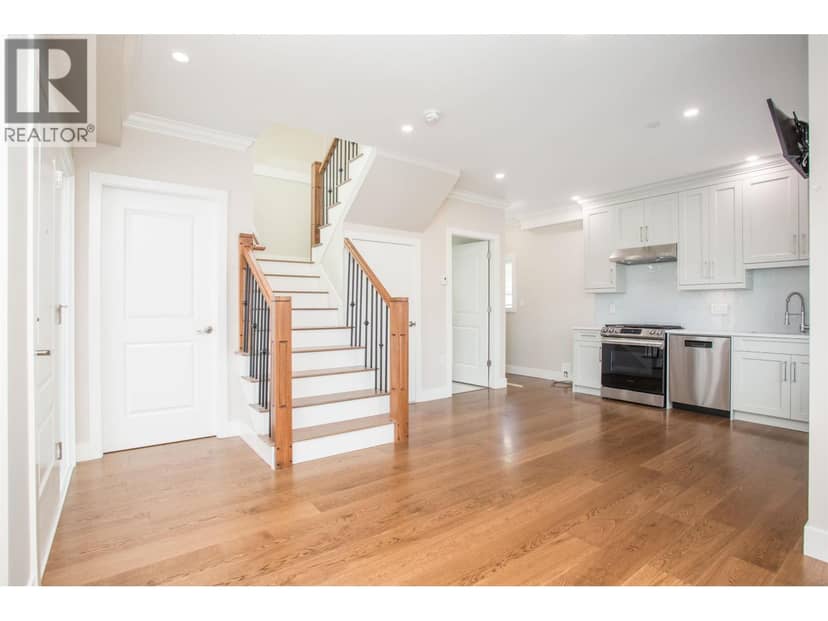2028 E 42ND AVENUE, Vancouver, photo 6