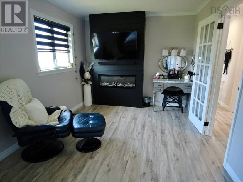 2240 204 Highway — photo 39 of 40