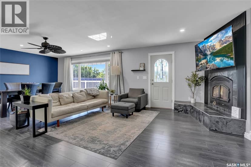 28 Alice CRESCENT — photo 16 of 40
