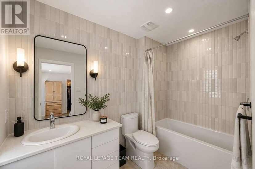 58 Yacht Terrace — photo 39 of 40