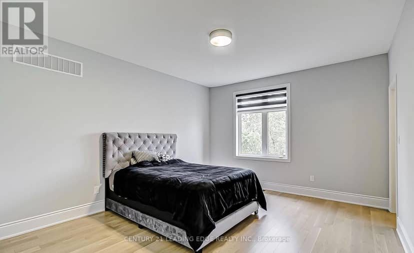 37 Woodhaven Avenue — photo 8 of 9