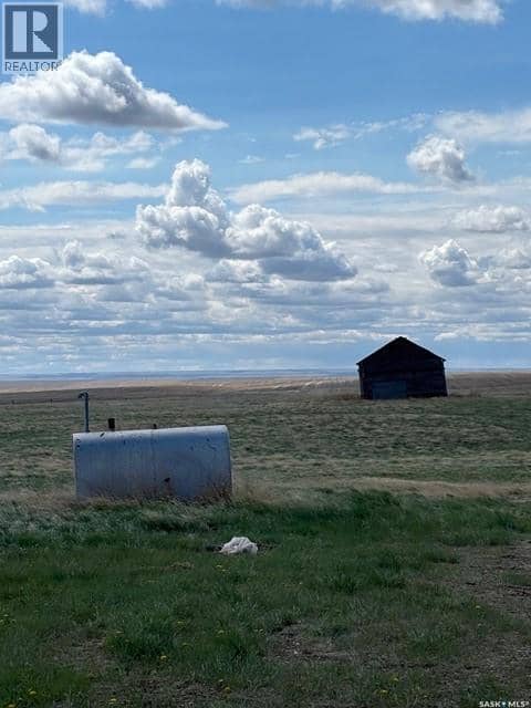 Cadillac Acreage — photo 2 of 4