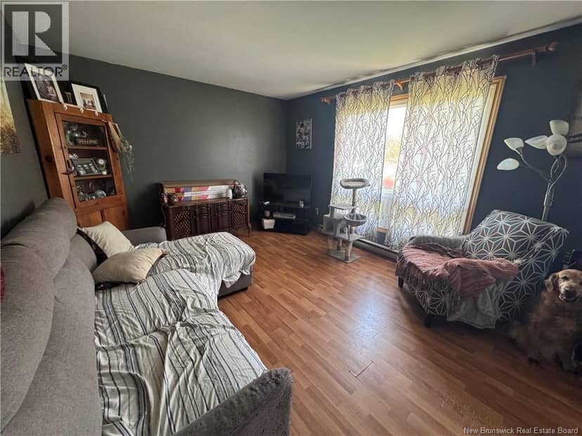 7 Donlyn Drive — photo 3 of 18