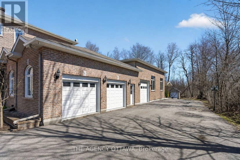 4633 Albion Road — photo 3 of 40