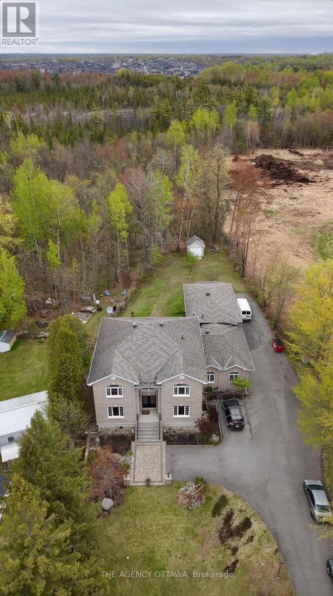 4633 Albion Road — photo 4 of 40