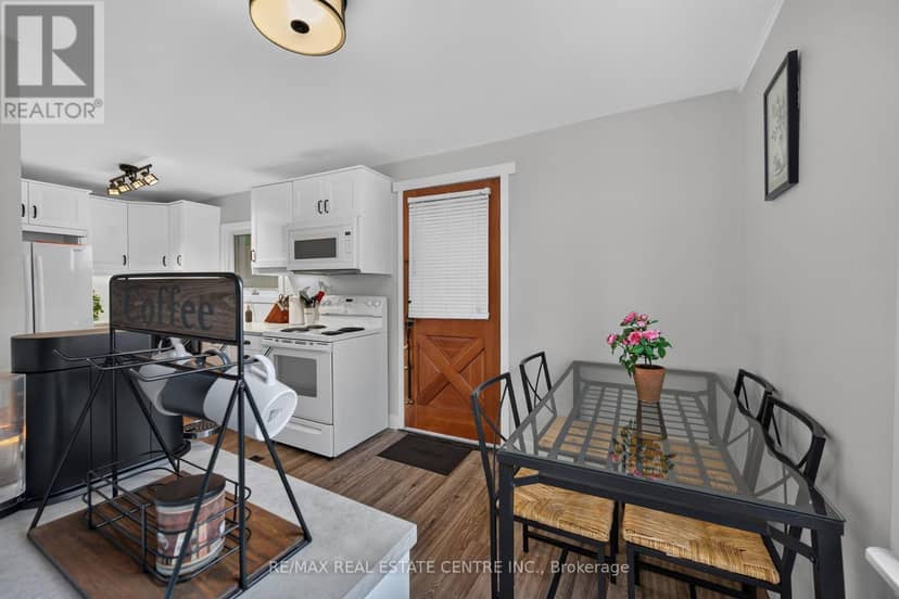 220 Paling Avenue — photo 14 of 40