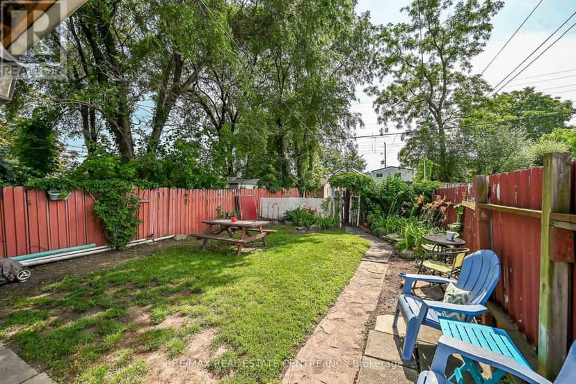220 Paling Avenue — photo 33 of 40