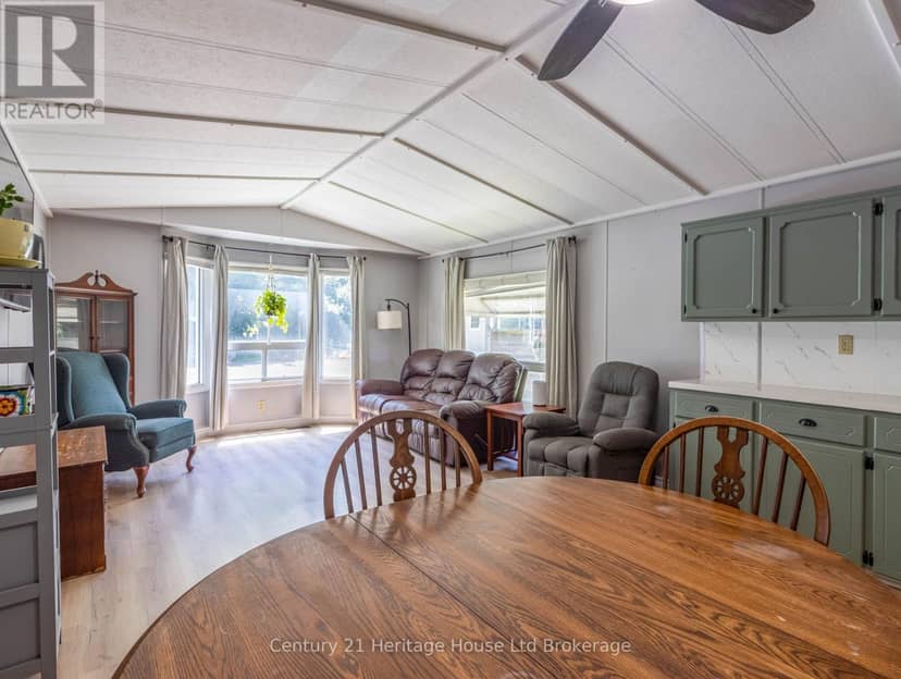 4 Centre Rd - 596101 Oxford 59 Road, East Zorra-Tavistock, photo 5