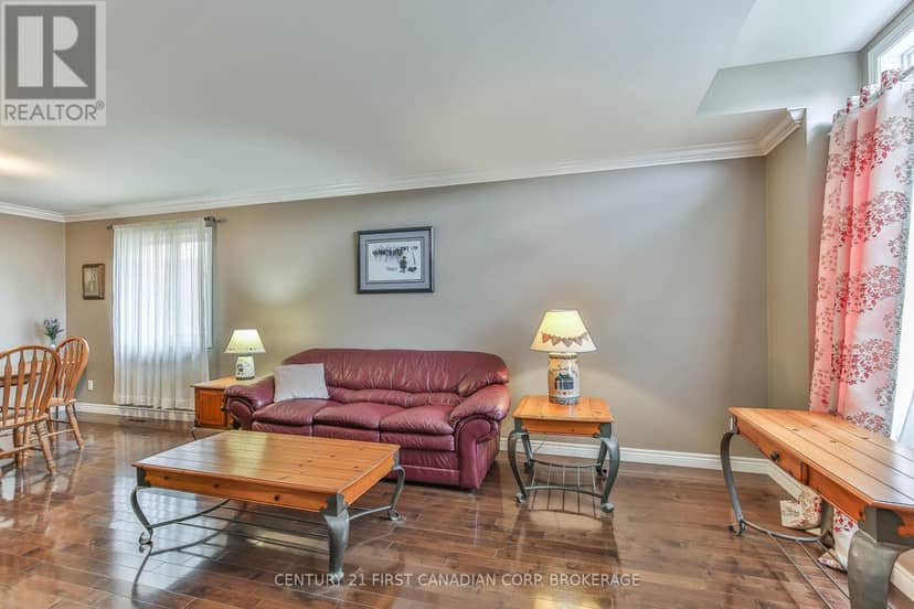 232 Brock Street, Zorra, photo 2