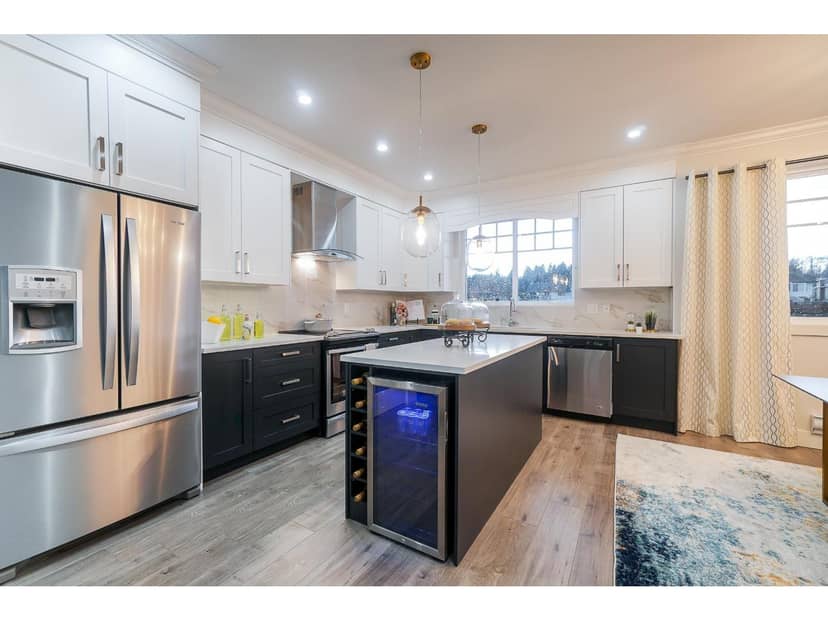 54 13898 64 AVENUE, Surrey, photo 2
