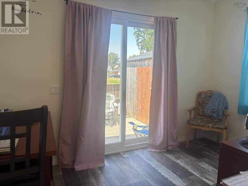 2 Abbott Street — photo 8 of 20