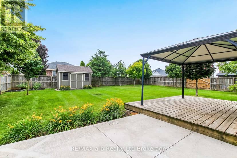 39 Primrose Drive — photo 3 of 19