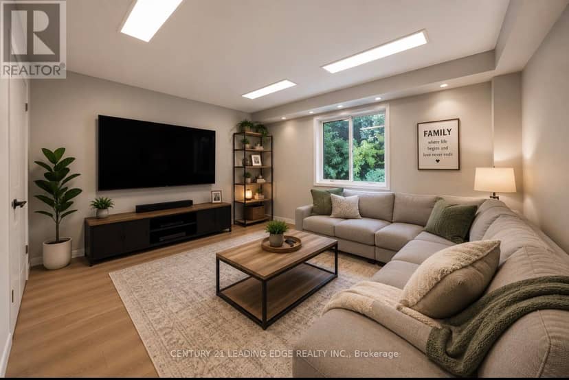 527 Glengarry Avenue — photo 7 of 40