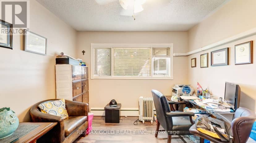 4680 Penetanguishene Road — photo 33 of 40