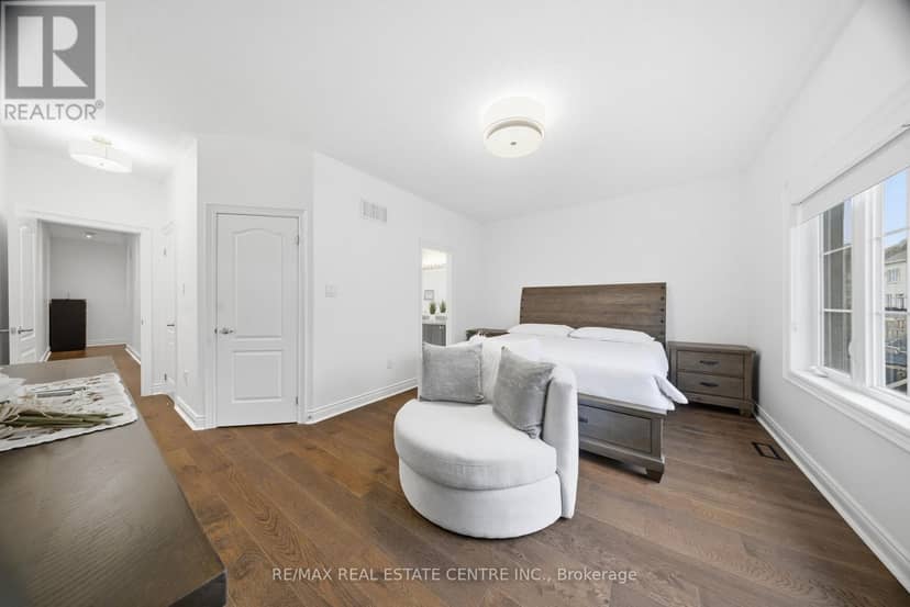 8 Bristlewood Crescent — photo 33 of 40