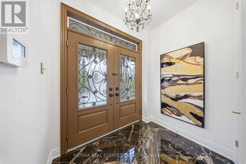 8 Bristlewood Crescent — photo 6 of 40