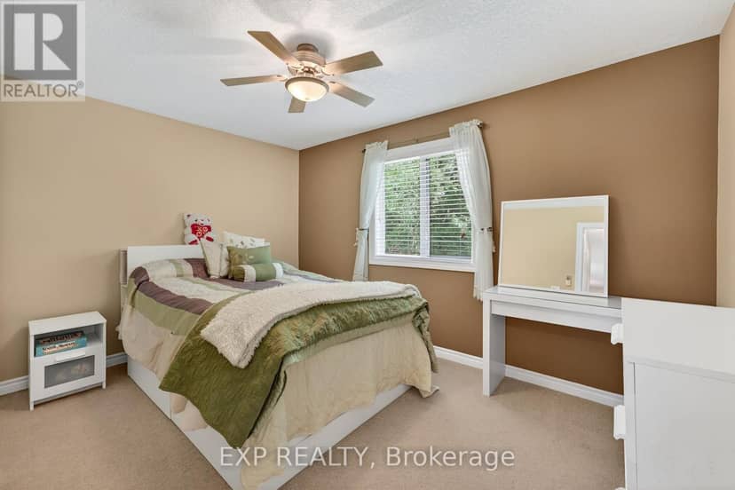 30 Illinois Crescent — photo 15 of 21